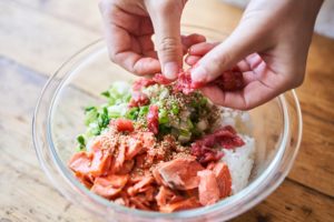 かぶと鮭の梅おにぎり