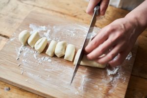 もちもち、餃子の皮のレシピ・作り方
