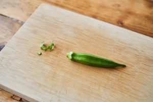 オクラの下処理