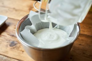 水切りヨーグルトの作り方