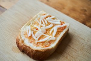 発酵パプリカのオニオントーストのレシピ・作り方