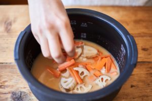 酒粕みその根菜ごはんのレシピ・作り方